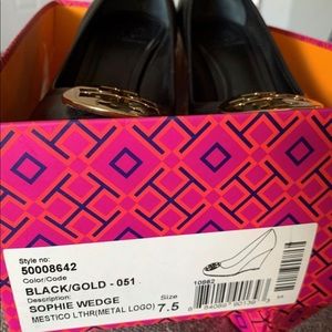 Tory Burch Sophie Wedge 7.5